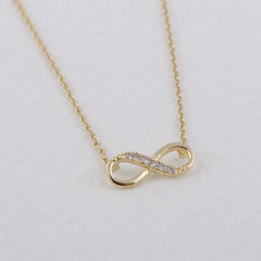 Choker Number Eight Necklace