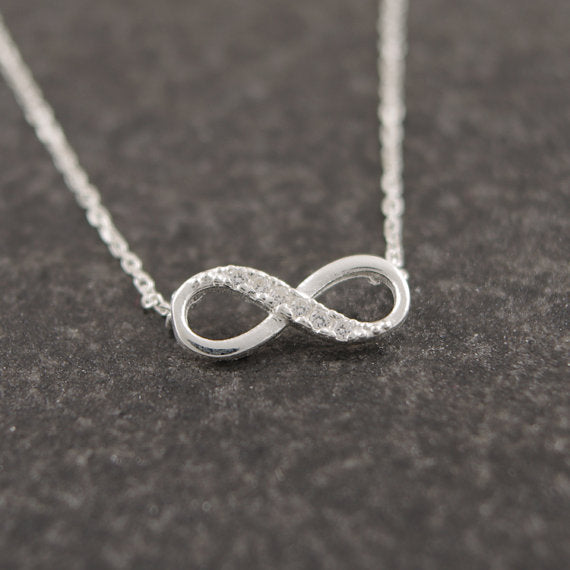 Choker Number Eight Necklace